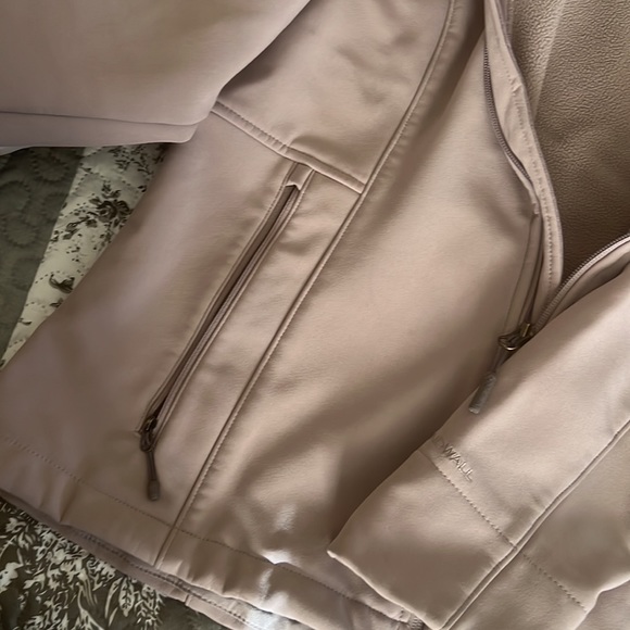 The north face jacket - Picture 3 of 8